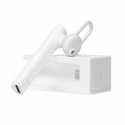 Фото Bluetooth гарнитура с док-станцией Xiaomi Mi Bluetooth Headset Youth Edition Белая